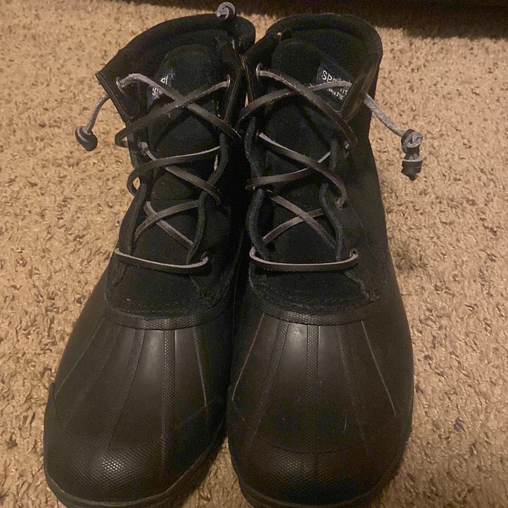 COPY - Black only worn a few times memory foam sole SPERRY’s duck boots